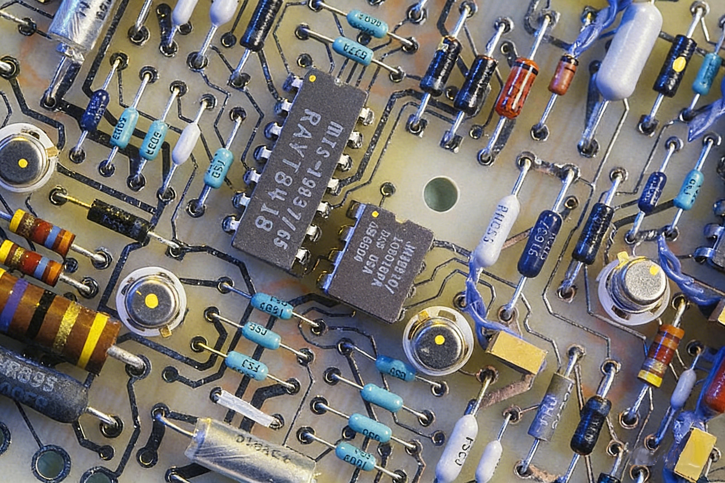 Resistors & Capacitors